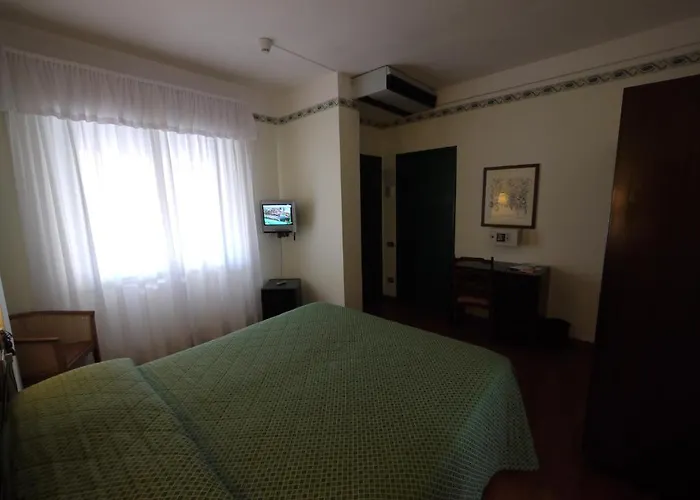 Piccadilly Отель 3*