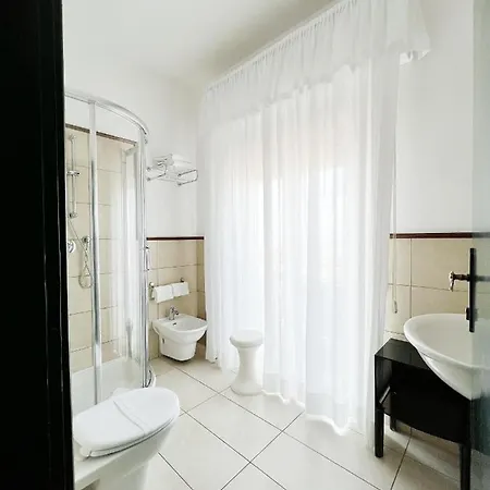 Piccadilly Hotel