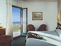 Piccadilly 3*