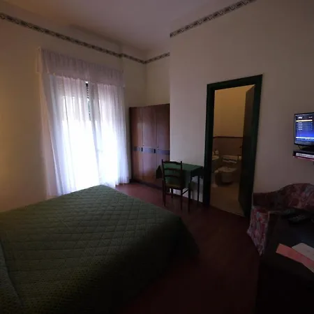 Piccadilly 3*