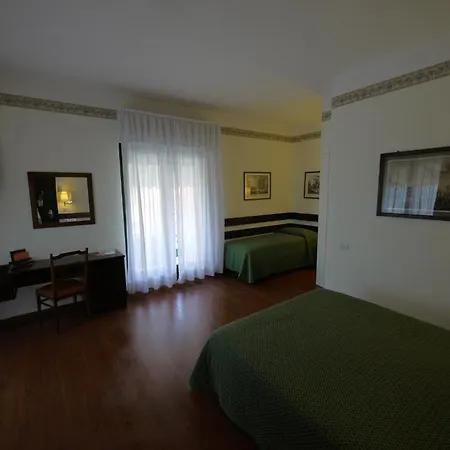 Piccadilly 3* Lido di Camaiore